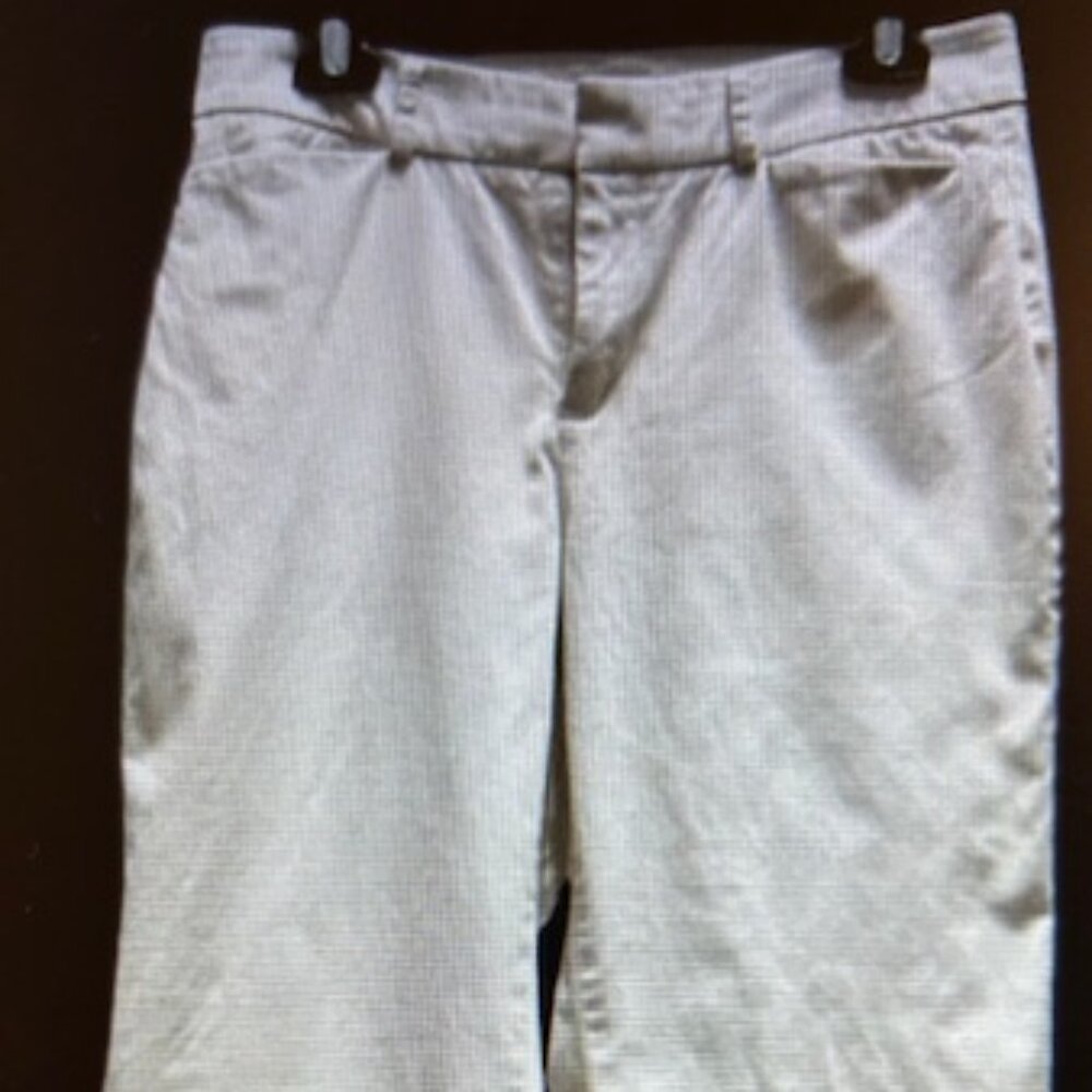 Women's Dockers Beige Chino Pants-Size 8-Flare leg-4 pockets-belt loops